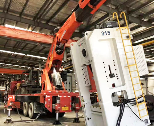 忠县提升工作效率，选择优质折臂吊租赁服务