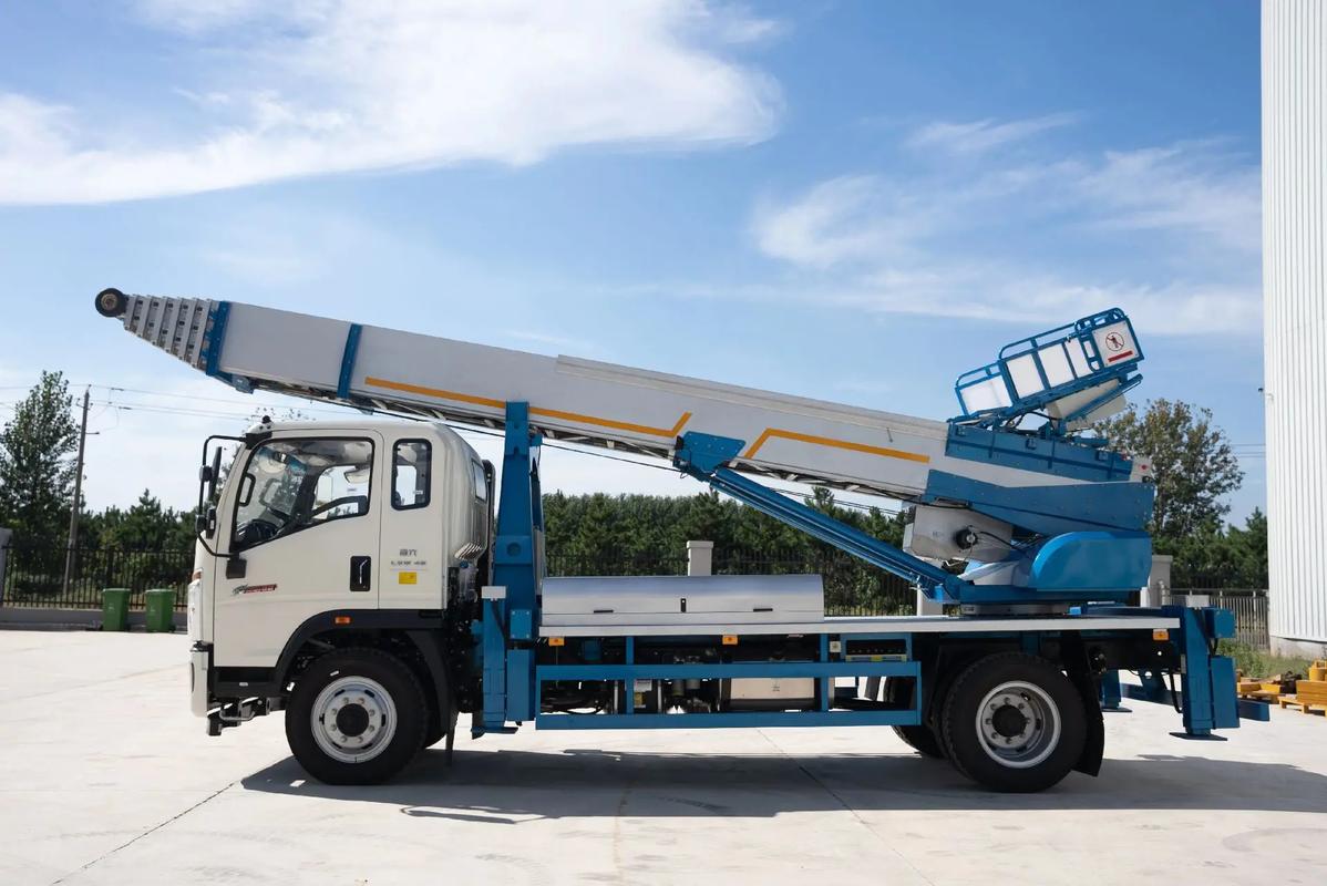 忠县云梯上料车租赁费用