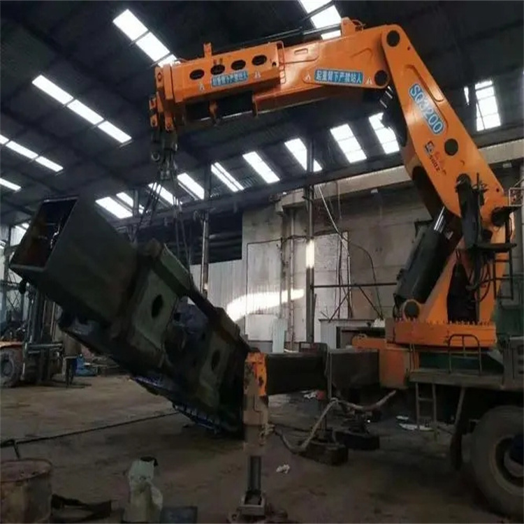 忠县200吨折臂吊出租