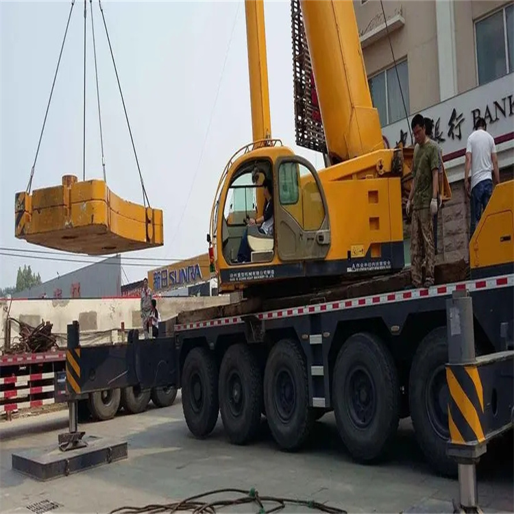 忠县当地吊车出租|机器吊装|75吨|工厂搬迁服务