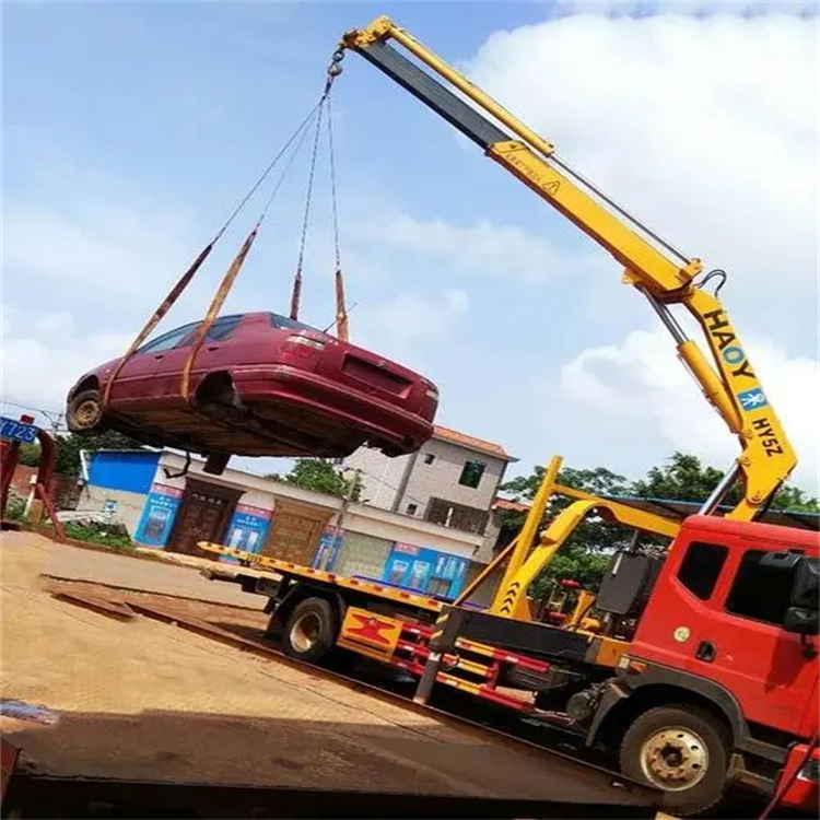 忠县吊车吊汽车的正确方法