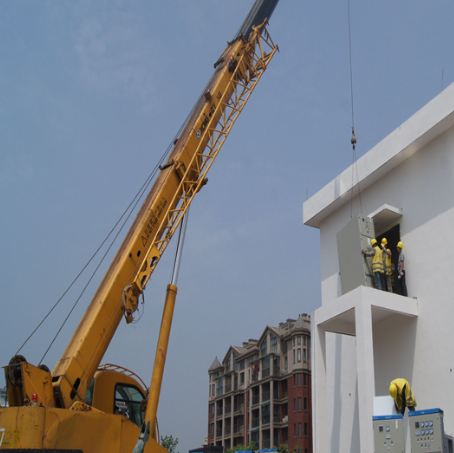 忠县工地急需50吨吊车出租？选租攻略与费用解析一次看懂